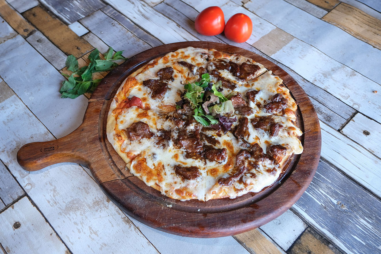 Etli BBQ Pizza