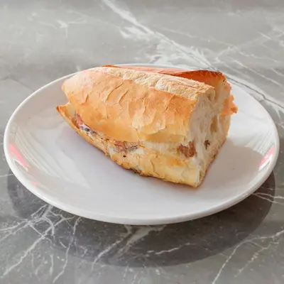 Yarım Ekmek Arası Izgara Köfte