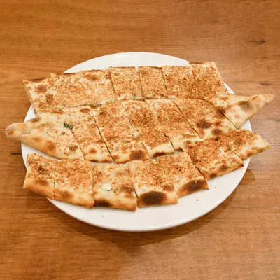 Kaşarlı Mantarlı Pide