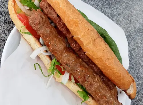 Özel Sandviç Ekmek Arası Adana Kebap