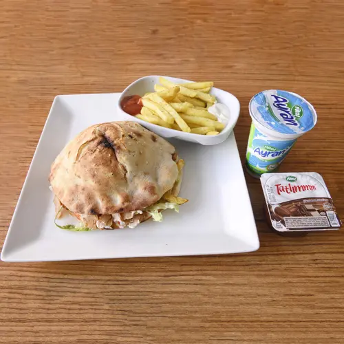 Gobit Ekmek Arası Et Döner & Patates Kızartması & Ayran Menü