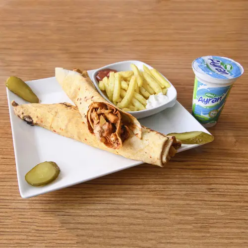Mega Tavuk Döner & Ayran Menü
