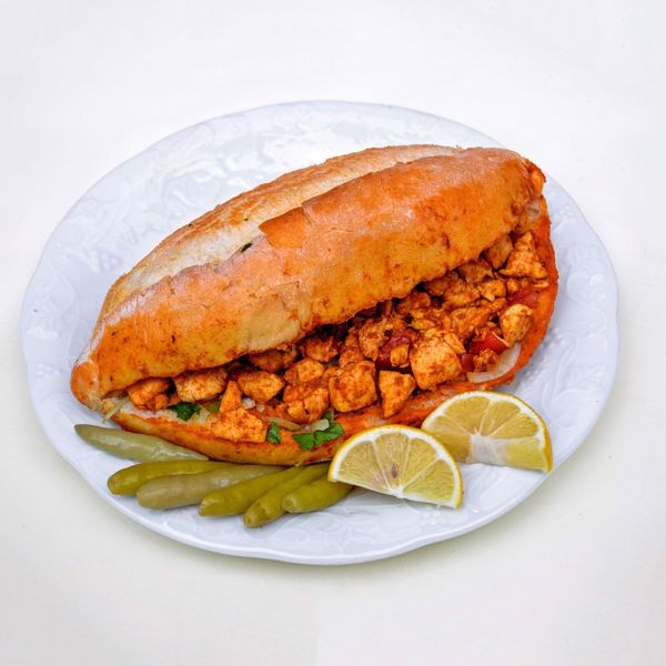 Yarım Ekmek Arası Tavuk Tantuni
