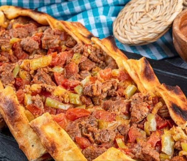 Kuşbaşılı Pide