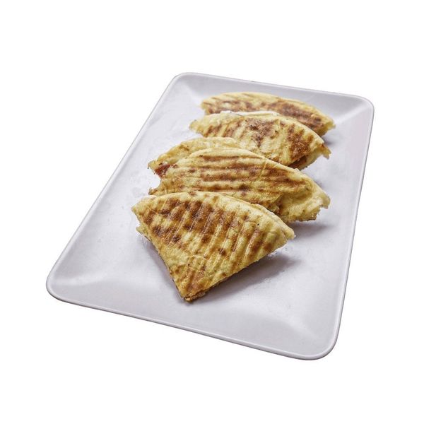 Yarım Bazlama Arası Sucuklu & Pastırmalı & Kaşarlı Tost