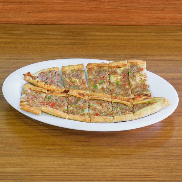 Kıymalı Pide