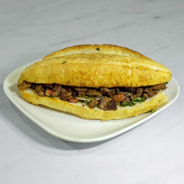 Tam Ekmek Arası Et Tantuni