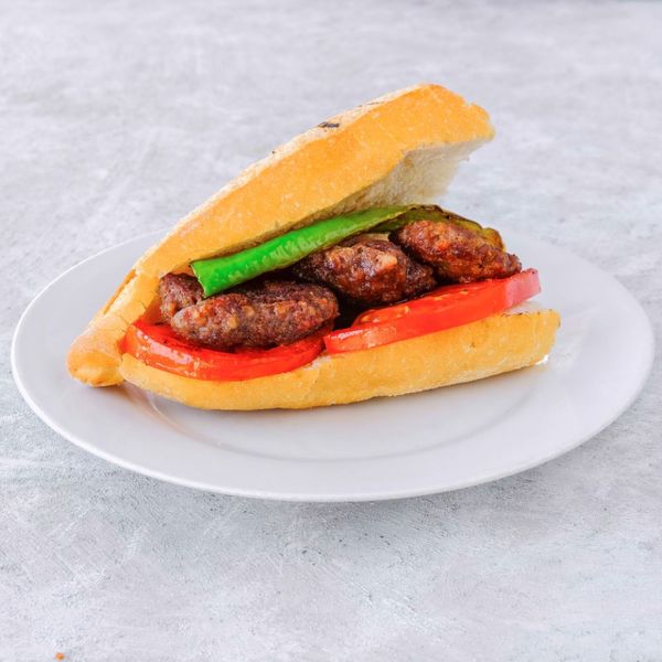 3/4 Ekmek Arası Tavuk Köfte