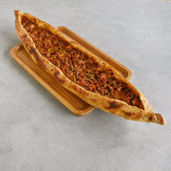 Kuşbaşılı Pide