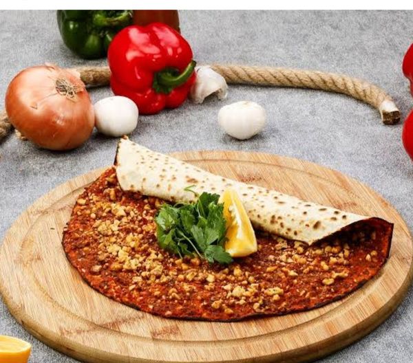 Cevizli Lahmacun