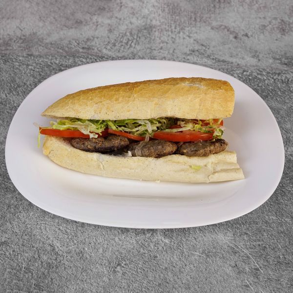 Yarım Ekmek Arası Izgara Köfte