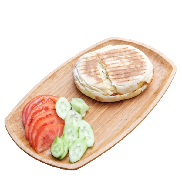 Tavuk Sucuklu Kaşarlı Bütün Bazlama Tost