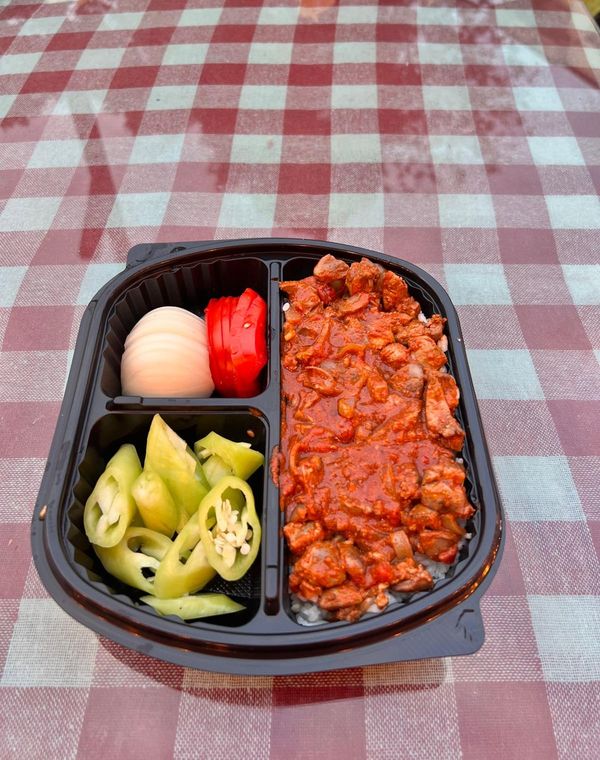 Pilav Üstü Ciğer Sote (1,5 Porsiyon)