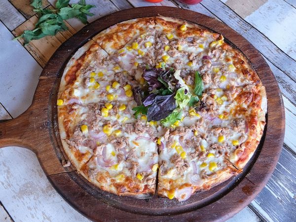 Ton Balıklı Pizza