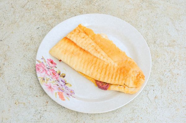 Yarım Ekmek Arası Kaşarlı Tost