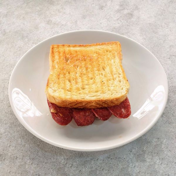 3/4 Ekmek Arasına Karışık Tost