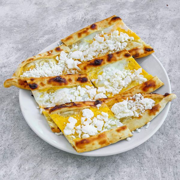 Peynirli Pide