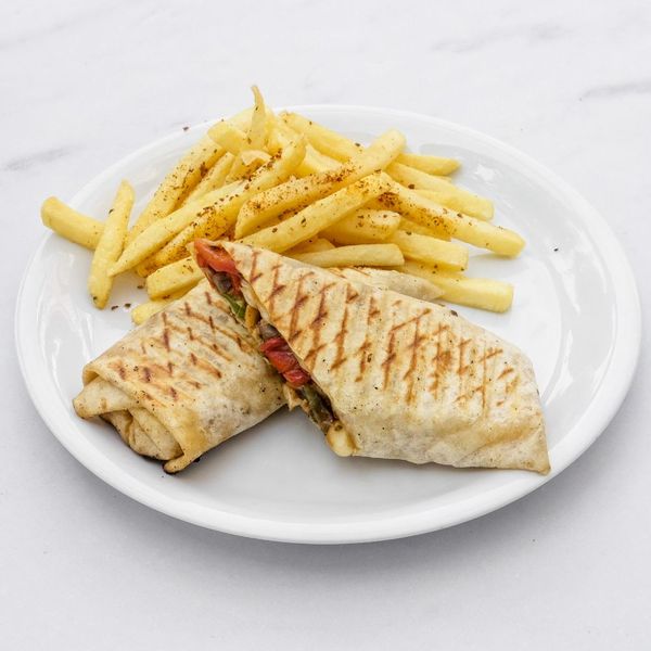 Etli Cheddarlı Wrap