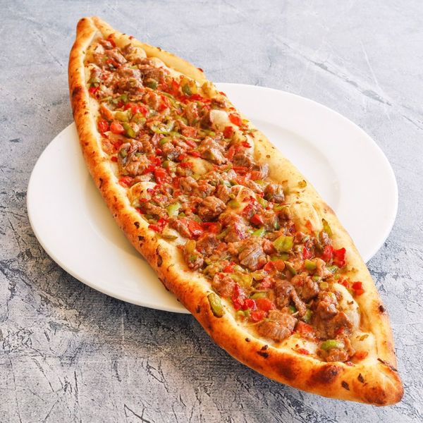 Tavuk Kuşbaşılı Pide