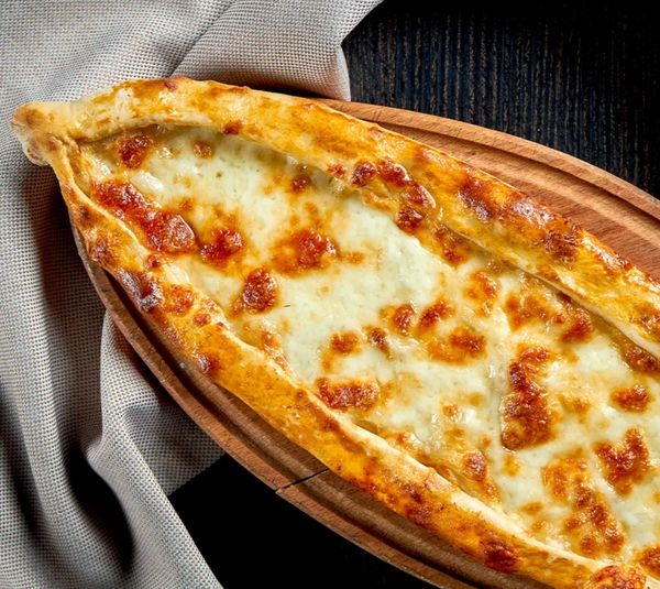 Peynirli Pide