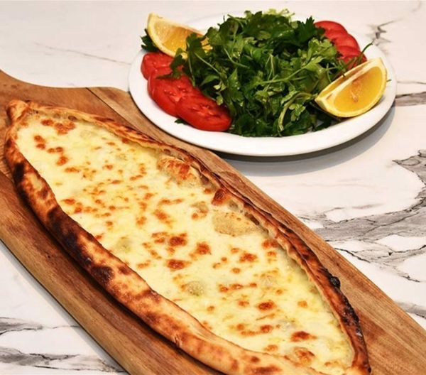 Kaşarlı Pide