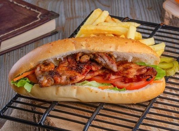 Ekmek Arası Mangal Tavuk