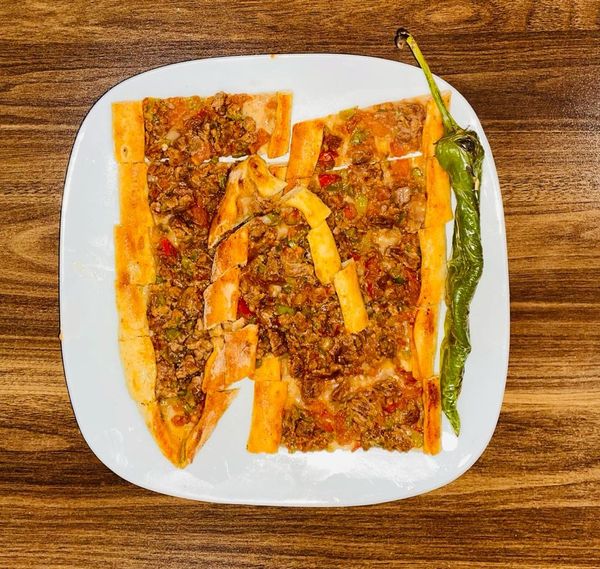 Kuşbaşılı Pide